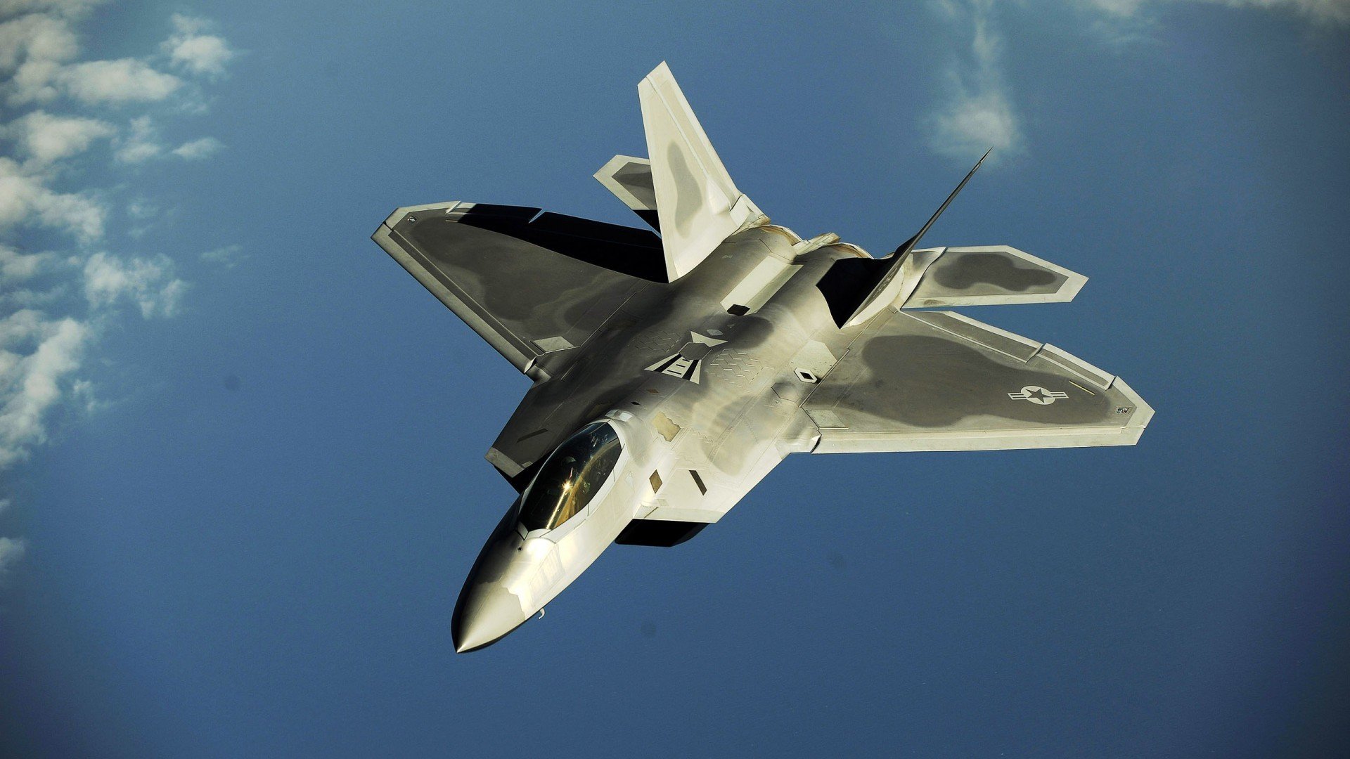 拜仁慕尼黑新赛季引进多位巨星战术调整,拜仁慕尼黑首发阵容2020