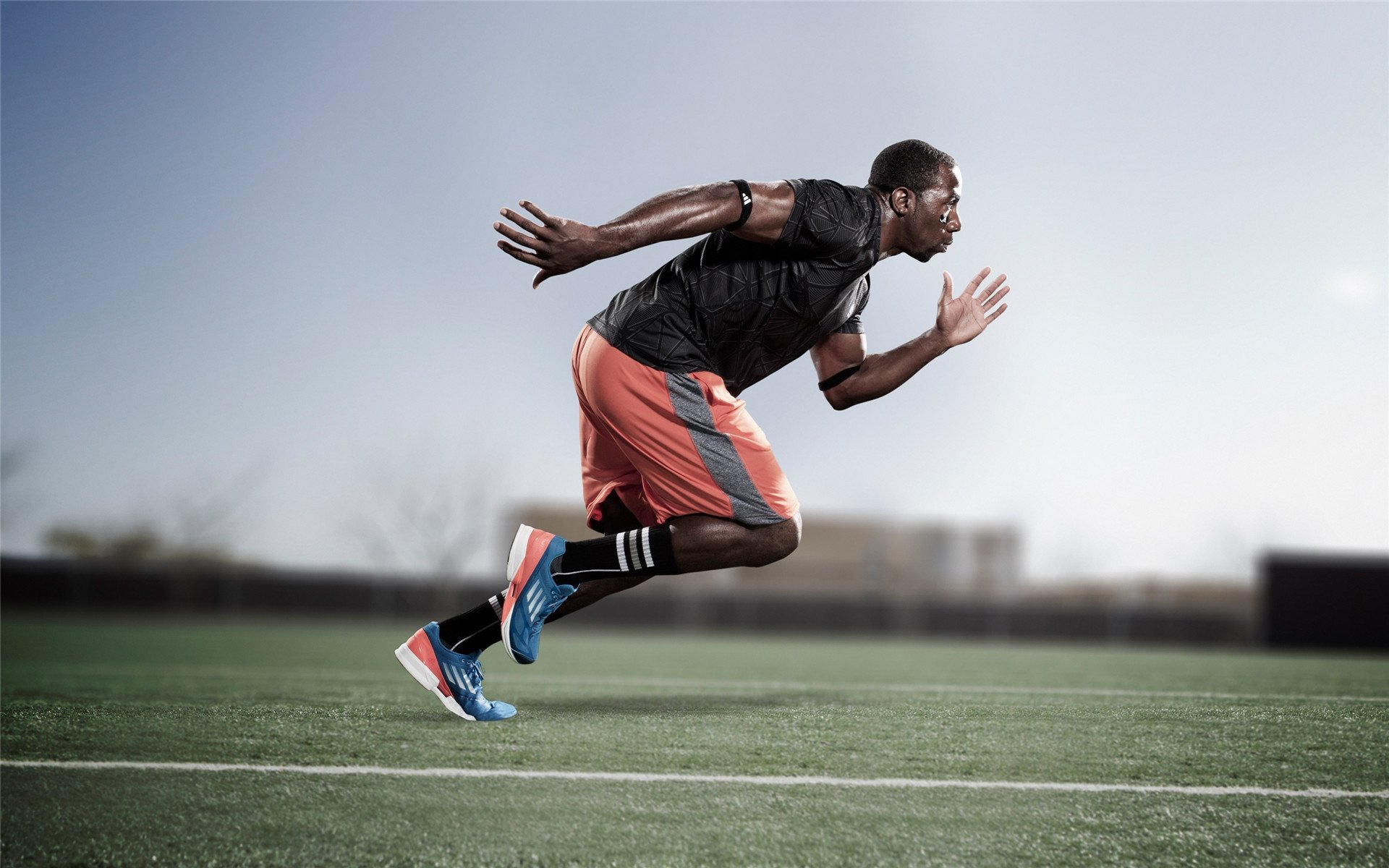 “球员异彩纷呈:场内外的趣味生活”,球场趣事