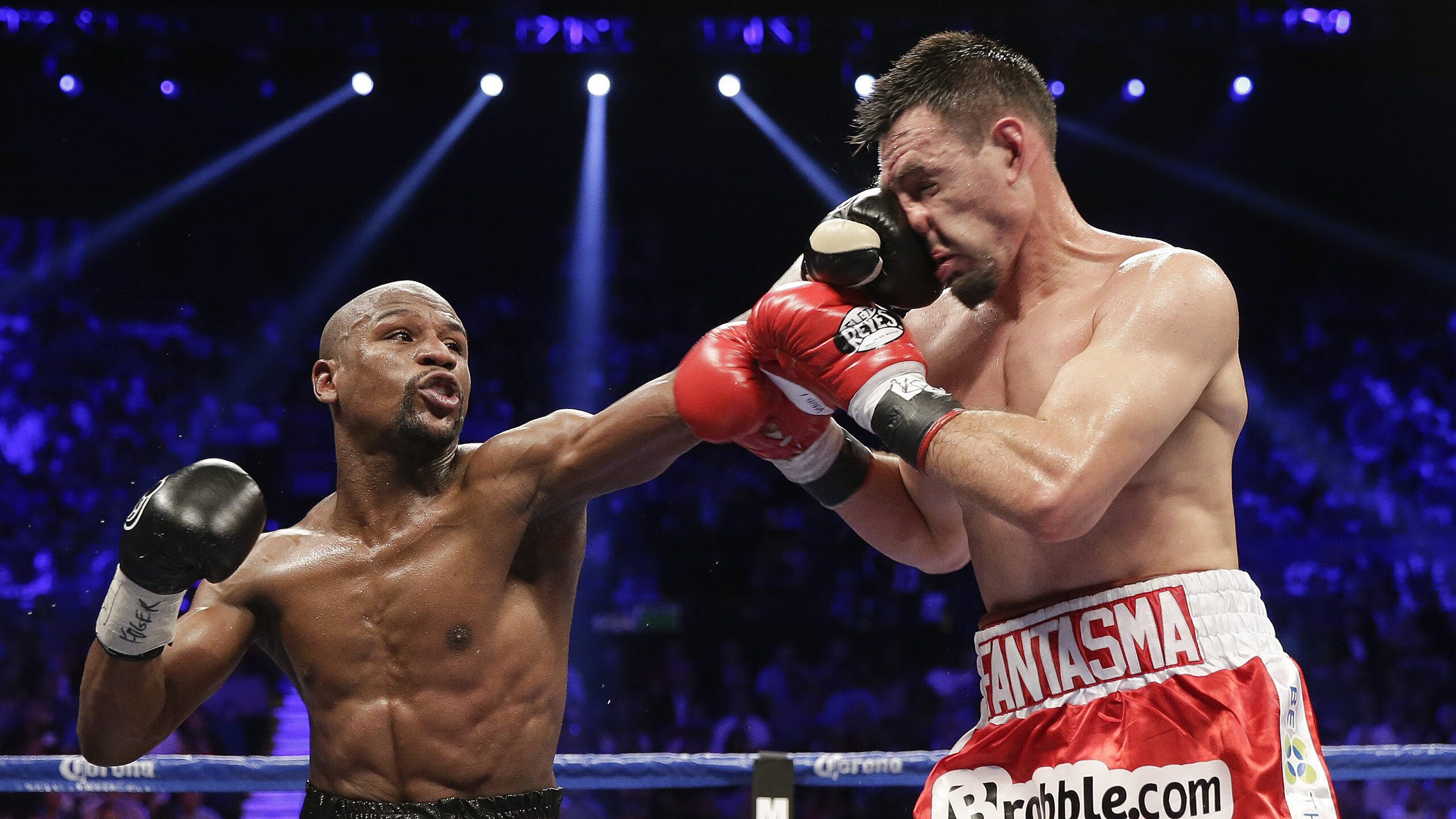 拜仁中场多线作战，配合默契成为制胜关键，在拜仁效力过的中场