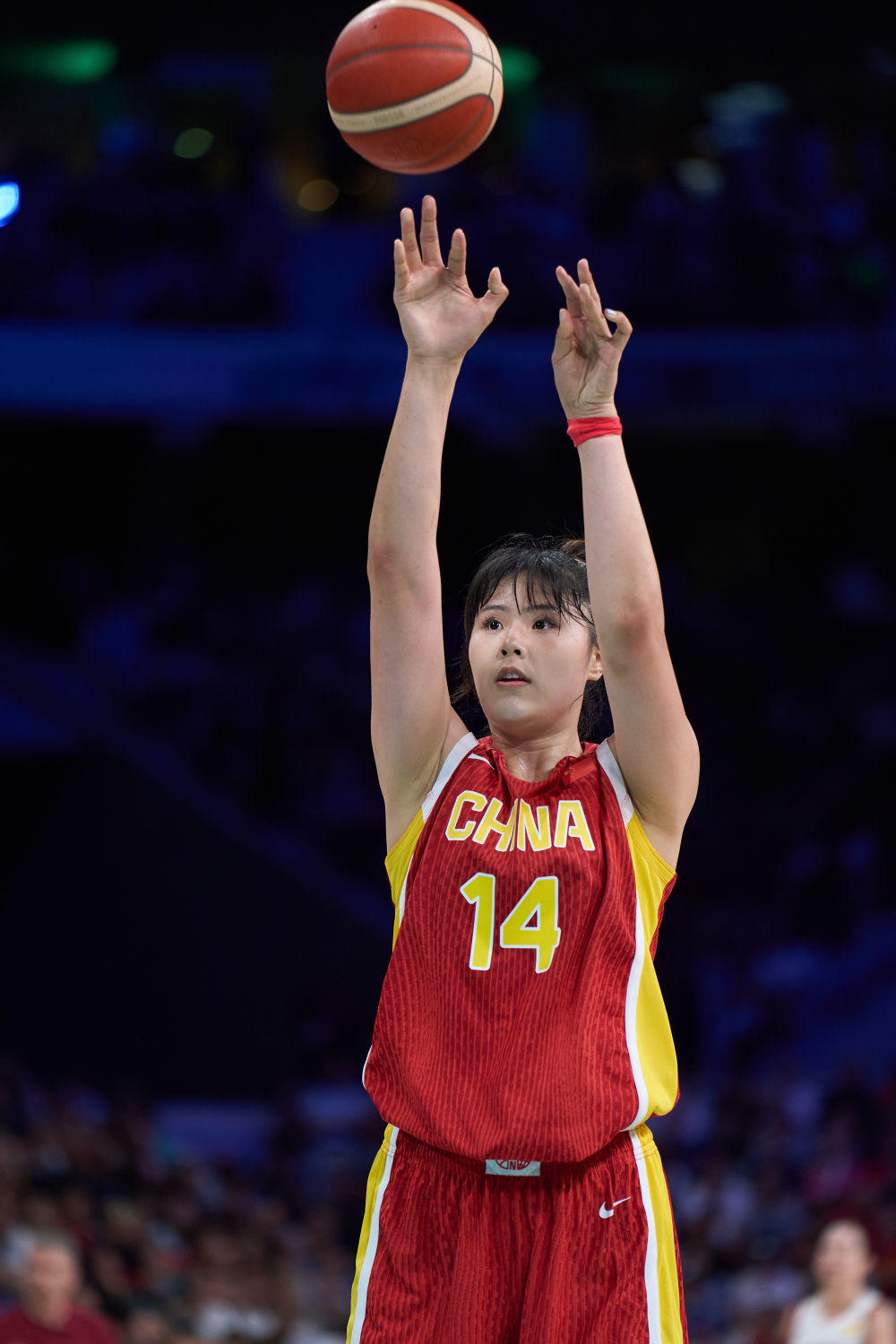 中国女篮征战世界杯：年轻球队的冲击力